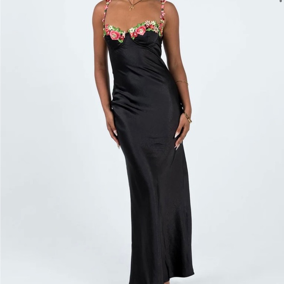 Princess Polly Dresses & Skirts - Princess Polly Silky Floral Maxi Dress size 12
